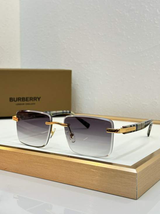 Picture of Burberry Sunglasses _SKUfw80238696fw